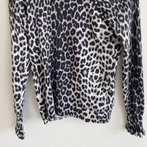 Banana Republic Small Wool/Cashmere Blend Sweater - Picture 2 of 4